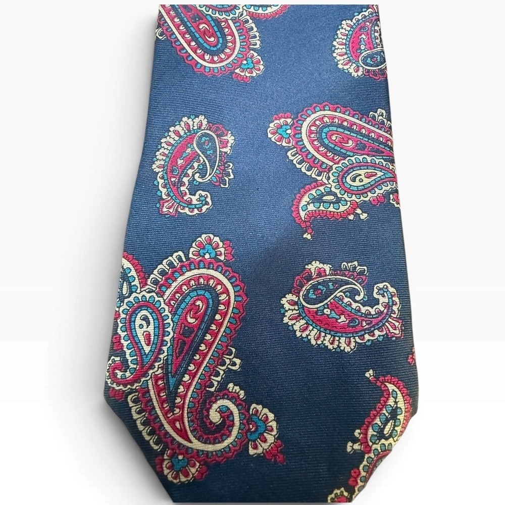 Christian Dior Mens Paisley Silk Tie Navy Blue Red Woven Italy Made USA 57 Inch